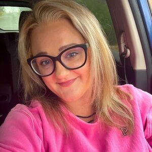 Meet your Posher, Shynia